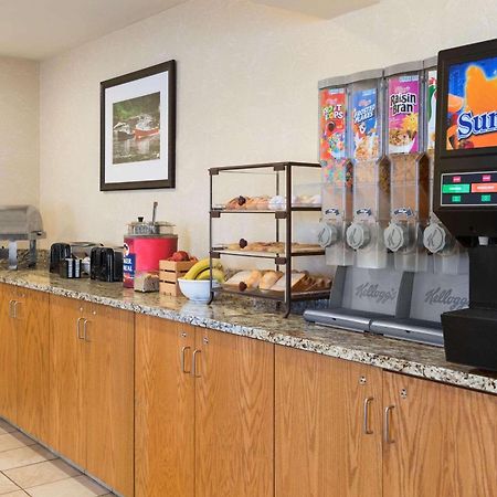 Country Inn & Suites By Radisson, Holland, Mi 외부 사진